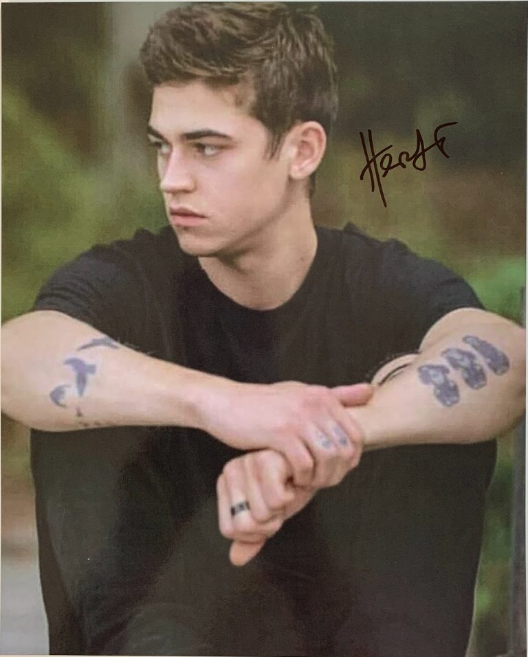 Hero Fiennes Tiffin – MON07888 – Monopoly-Authenticity-Checker.com